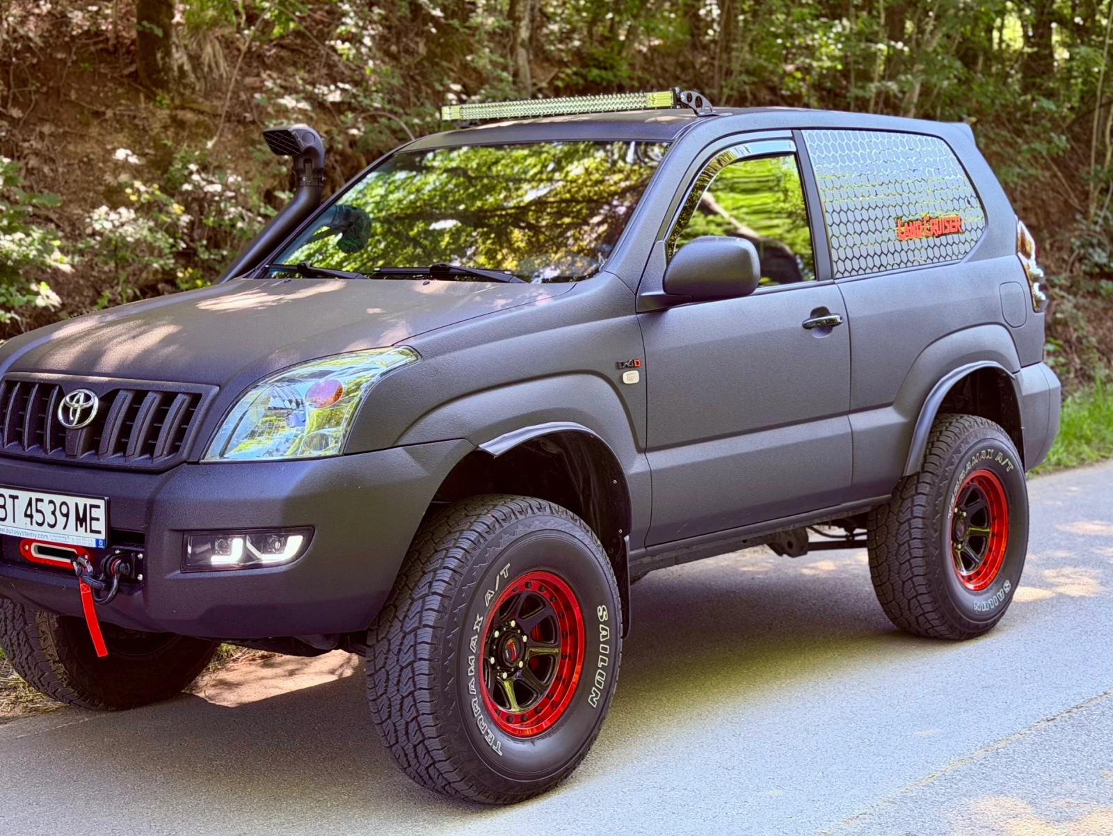 Toyota Land cruiser, снимка 7 - Автомобили и джипове - 56636784