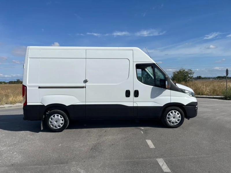 Iveco Daily 35-130 HI MATIC НОВ ВНОС IT ПЕРФЕКТЕН , снимка 5 - Бусове и автобуси - 51910227