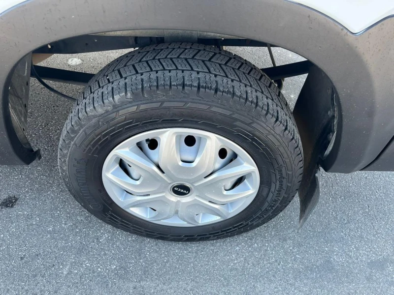 Iveco Daily 35-130 HI MATIC НОВ ВНОС IT ПЕРФЕКТЕН , снимка 9 - Бусове и автобуси - 51910227