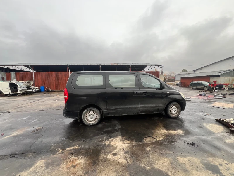Hyundai H1 Starex, снимка 3 - Бусове и автобуси - 52573233