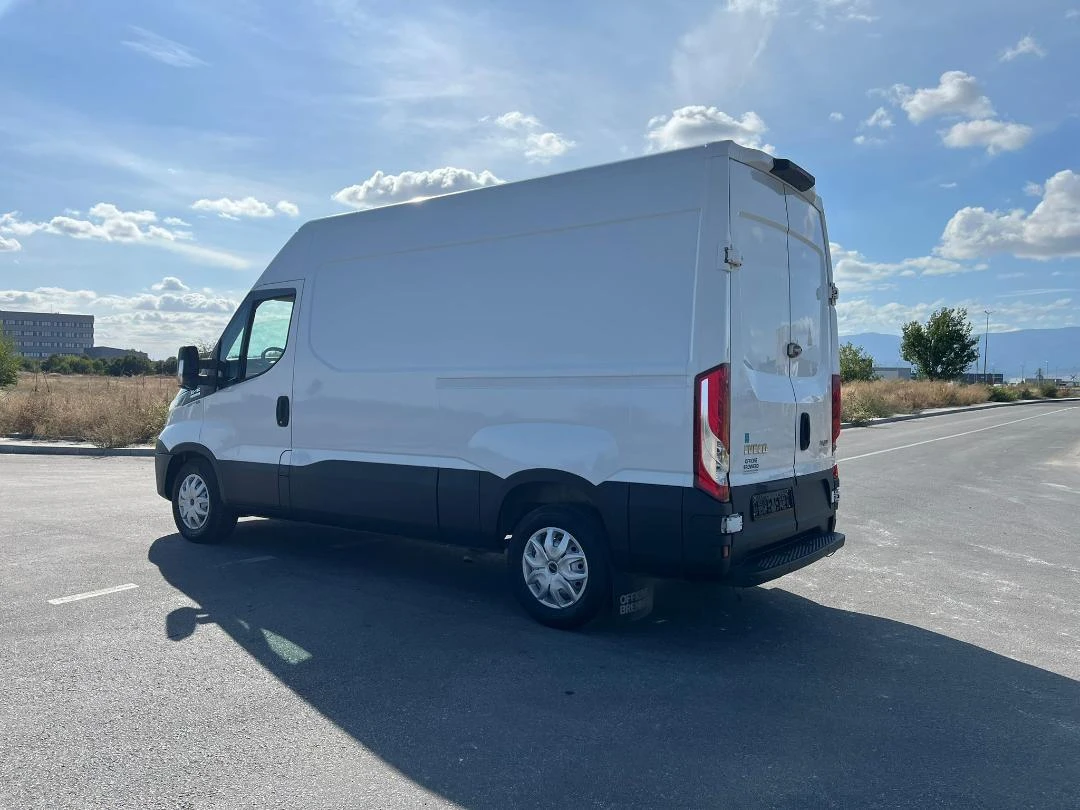 Iveco Daily 35-130 HI MATIC НОВ ВНОС IT ПЕРФЕКТЕН  - изображение 2