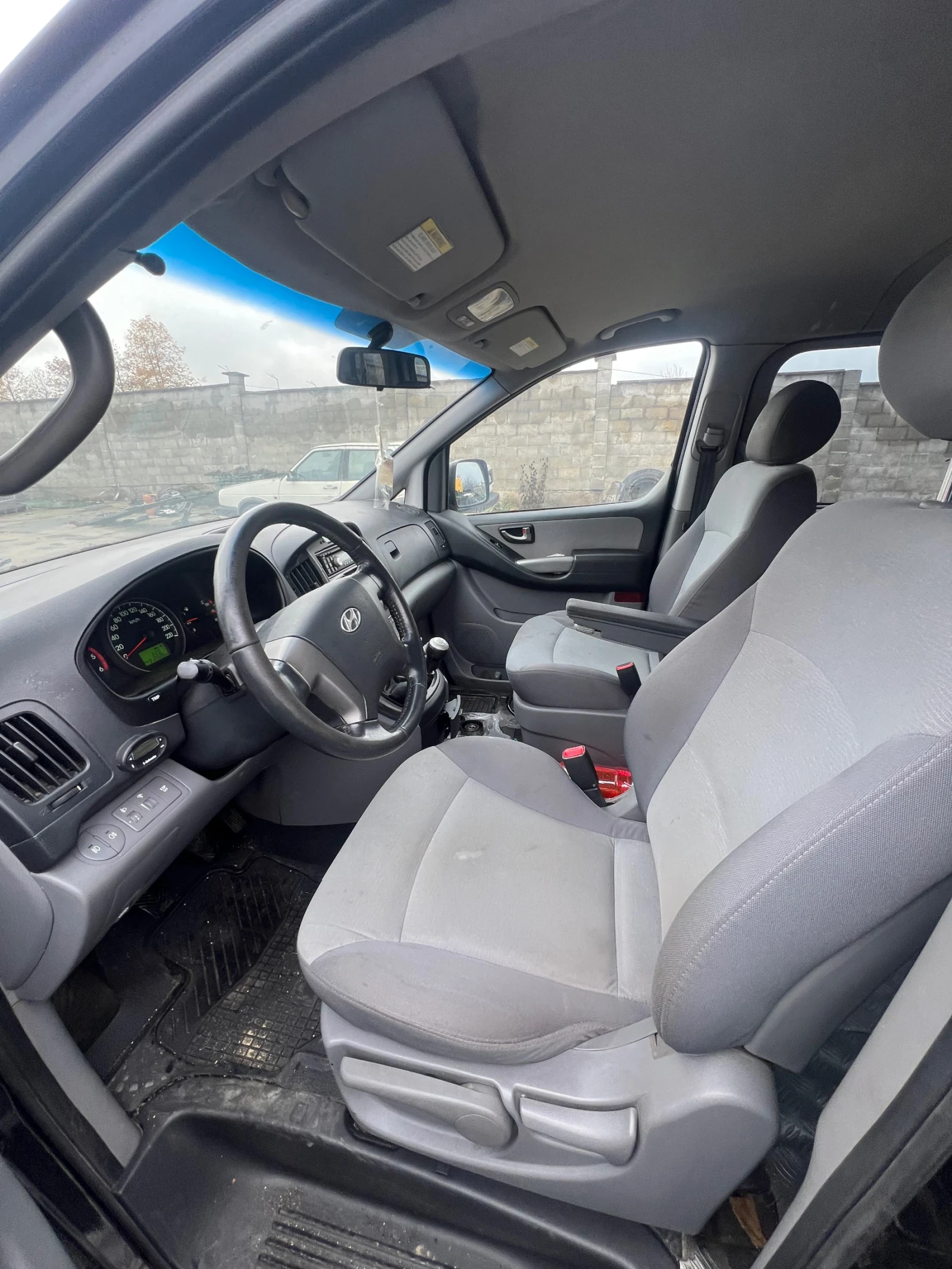 Hyundai H1 Starex - изображение 5