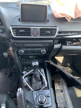Mazda 3 2.0 I skyactive 120 кс, снимка 10