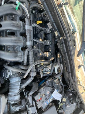 Mazda 3 2.0 I skyactive 120 кс, снимка 8