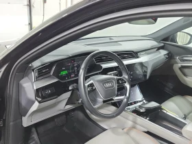 Audi E-Tron 55quattro* TECHNIK* 360* Pano* Обдух* Подгрев* , снимка 8