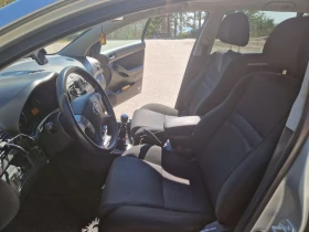 Toyota Avensis 2.2 D-CAT, снимка 6