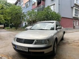 VW Passat 1.6 седан