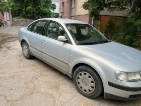VW Passat 1.6 седан - 999 € / 1953.87 лв. - 25177930 2