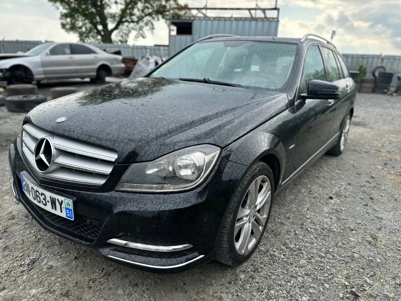 Mercedes-Benz C 220 651 топ състояние на части , снимка 7 - Автомобили и джипове - 40761752