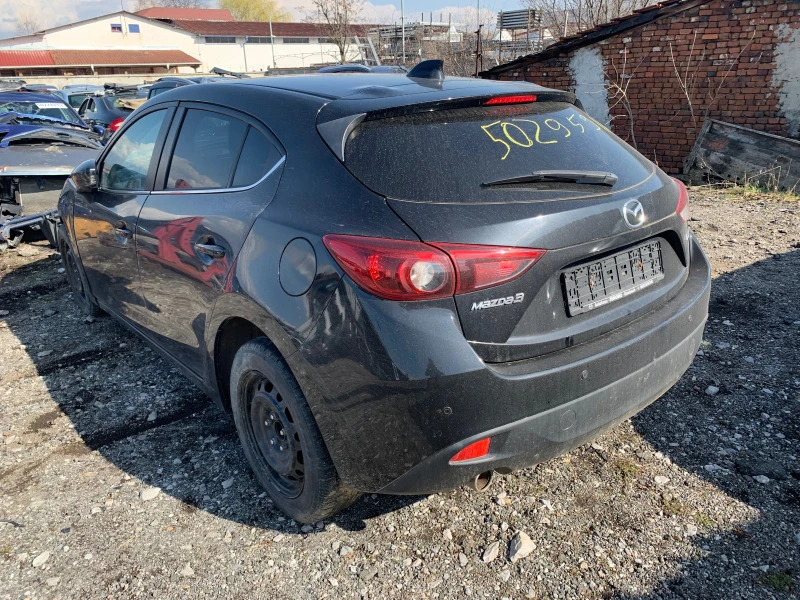 Mazda 3 2.0 I skyactive 120 кс, снимка 2 - Автомобили и джипове - 47702917