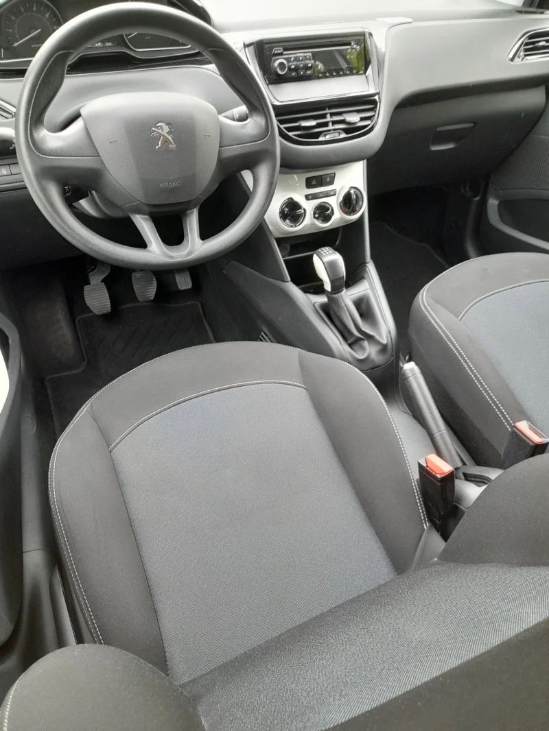 Peugeot 208, снимка 4 - Автомобили и джипове - 49486166