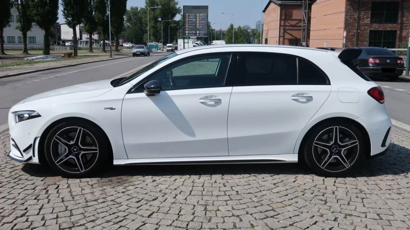 Mercedes-Benz A 35 AMG 4Matic, снимка 3 - Автомобили и джипове - 46844048