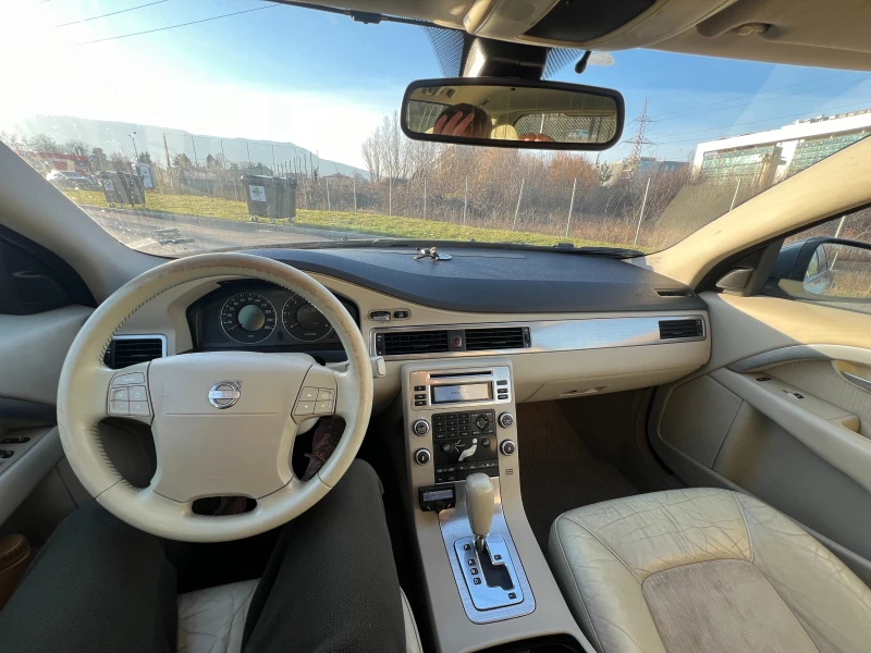 Volvo V70, снимка 9 - Автомобили и джипове - 48102280