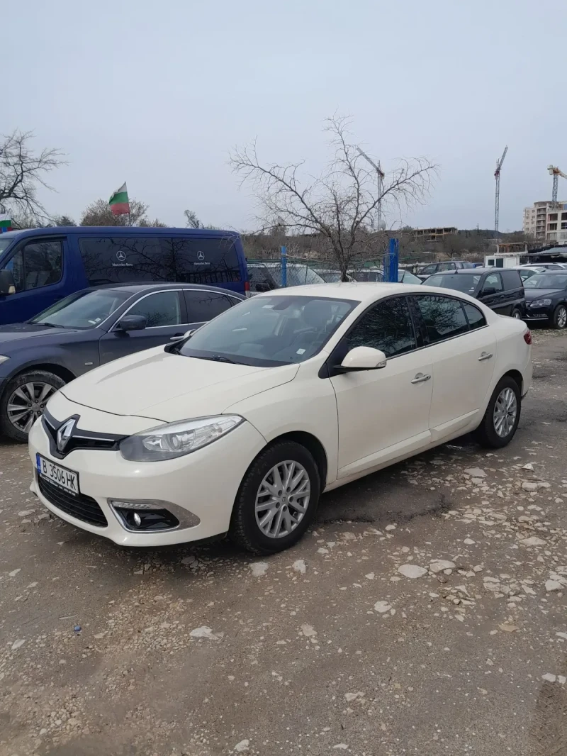 Renault Fluence 1.6 i, снимка 2 - Автомобили и джипове - 49544514