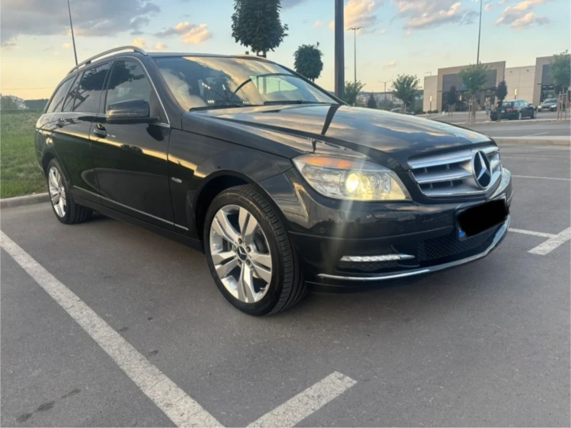 Mercedes-Benz C 220, снимка 2 - Автомобили и джипове - 52112330