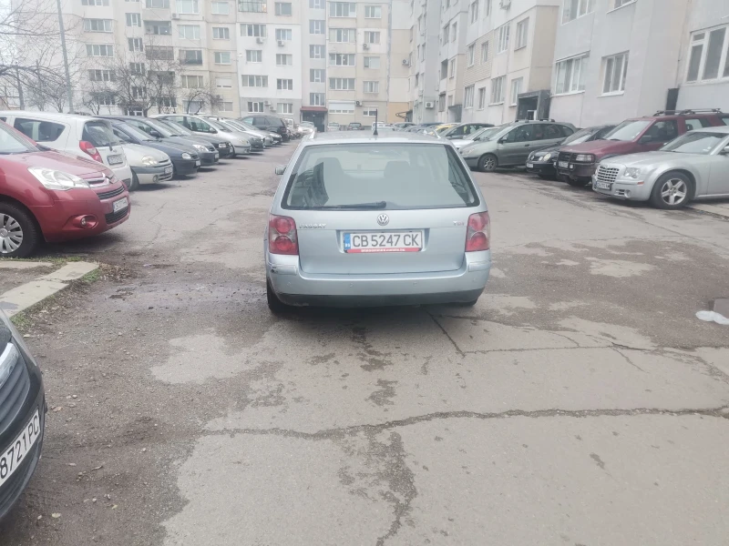 VW Passat, снимка 12 - Автомобили и джипове - 52734211