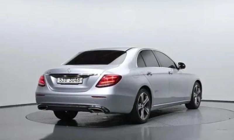 Mercedes-Benz E 300 66500км., снимка 2 - Автомобили и джипове - 52896441