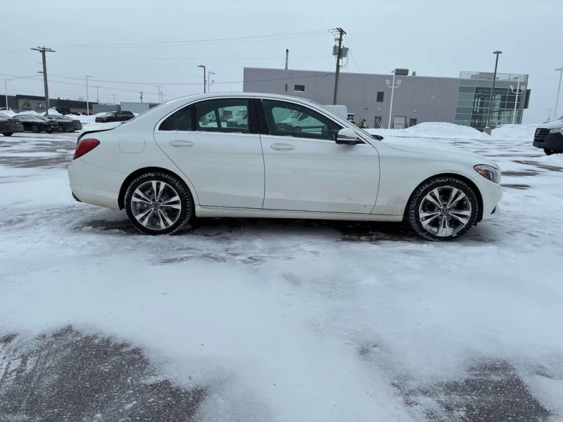 Mercedes-Benz C 300 * CARFAX * ЦЕНА ДО БГ, снимка 4 - Автомобили и джипове - 53306761