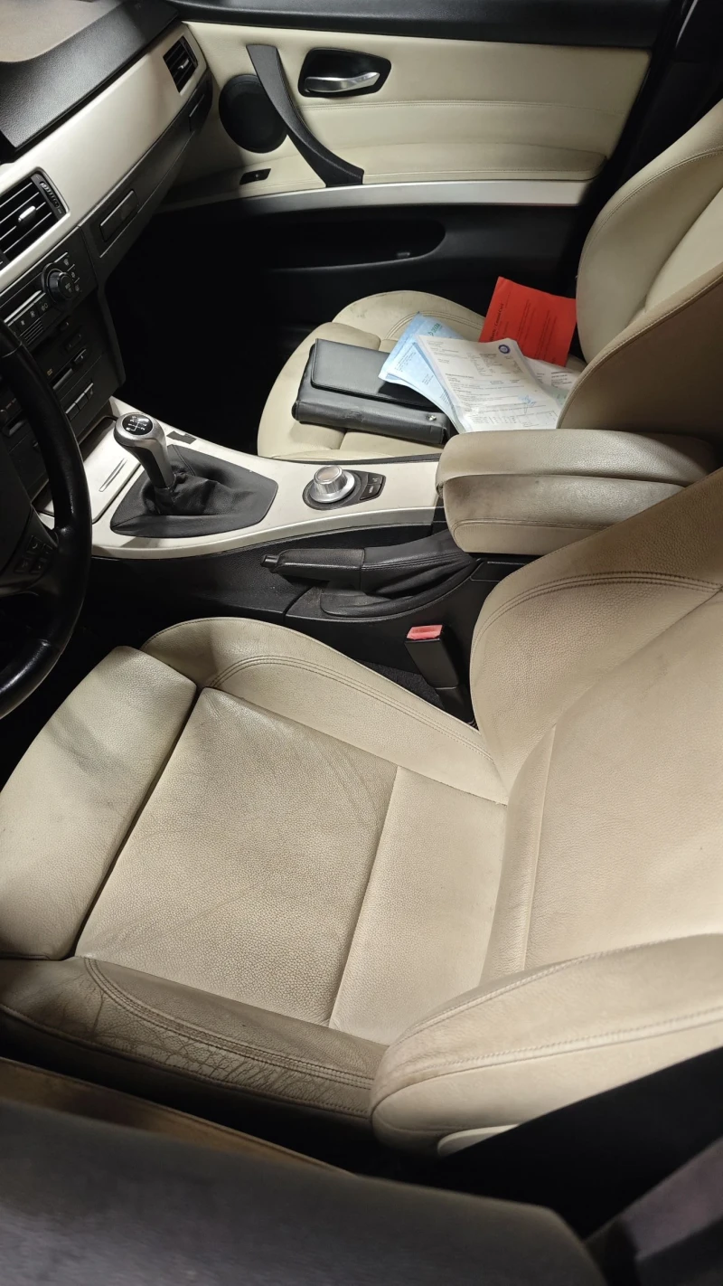 BMW 330 d ЗАДНО РЪЧКА, снимка 3 - Автомобили и джипове - 53573197