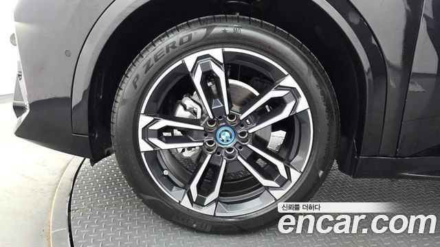 BMW iX2, снимка 5 - Автомобили и джипове - 56282226