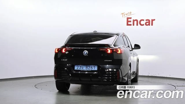 BMW iX2, снимка 4 - Автомобили и джипове - 56282226