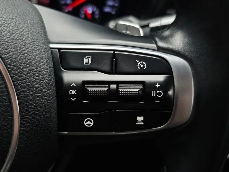 Kia K5, снимка 17 - Автомобили и джипове - 56688196