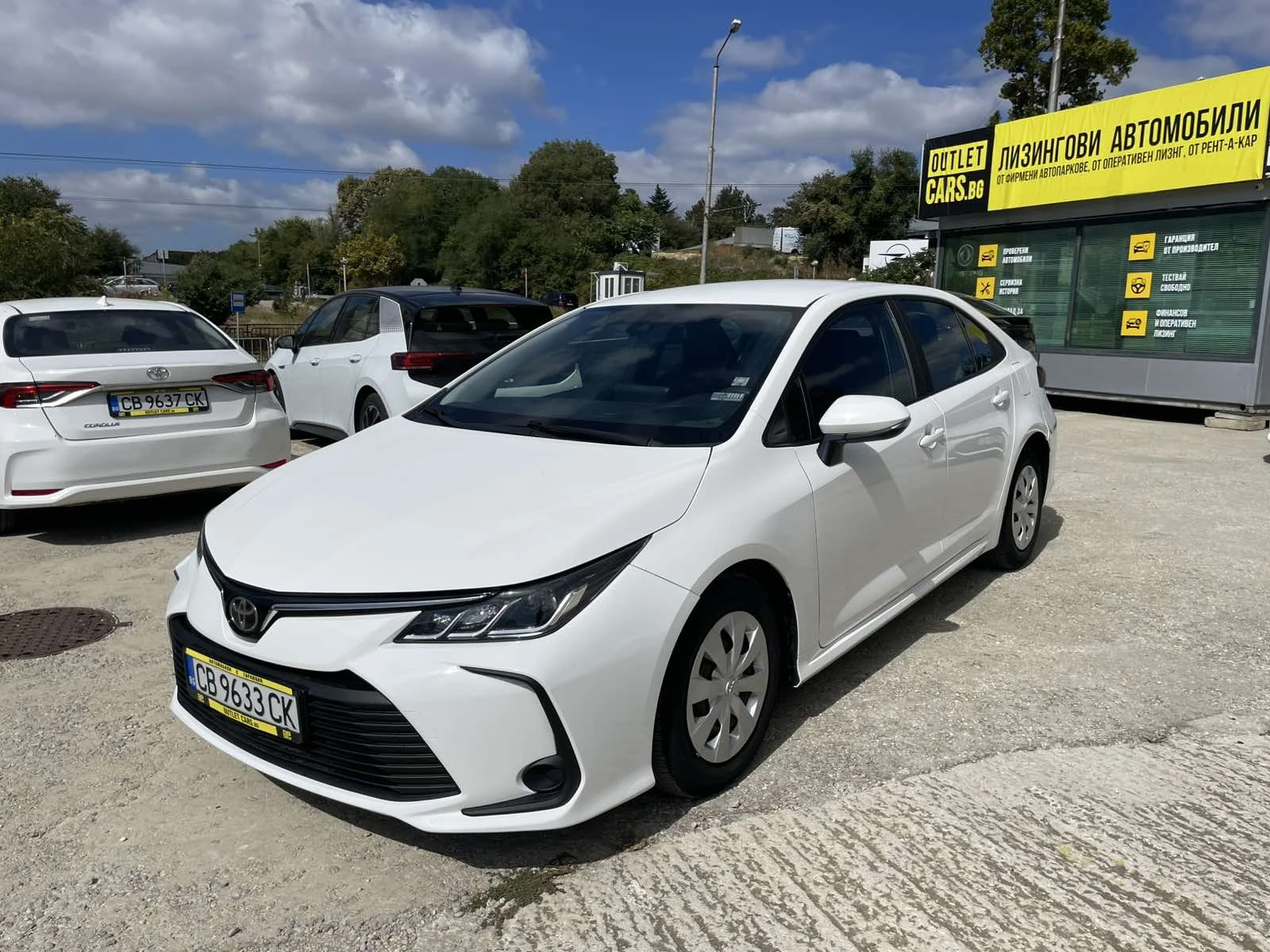 Toyota Corolla 1.5 DYNAMIC FORCE, снимка 1