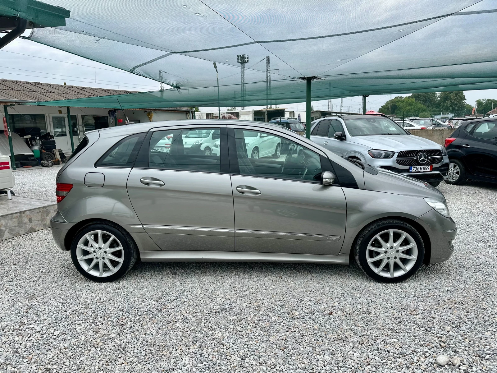 Mercedes-Benz B 170 1.7 i -Сервизна История - изображение 6