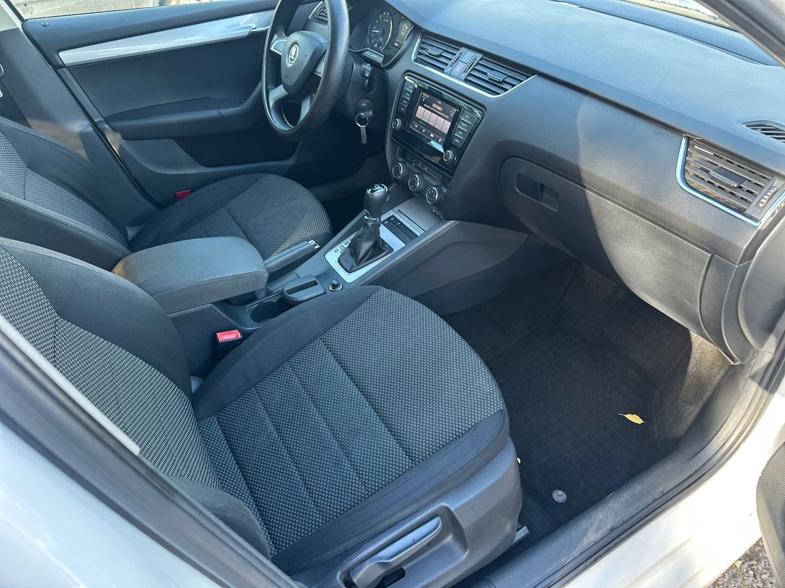 Skoda Octavia 1.6   | Mobile.bg   15
