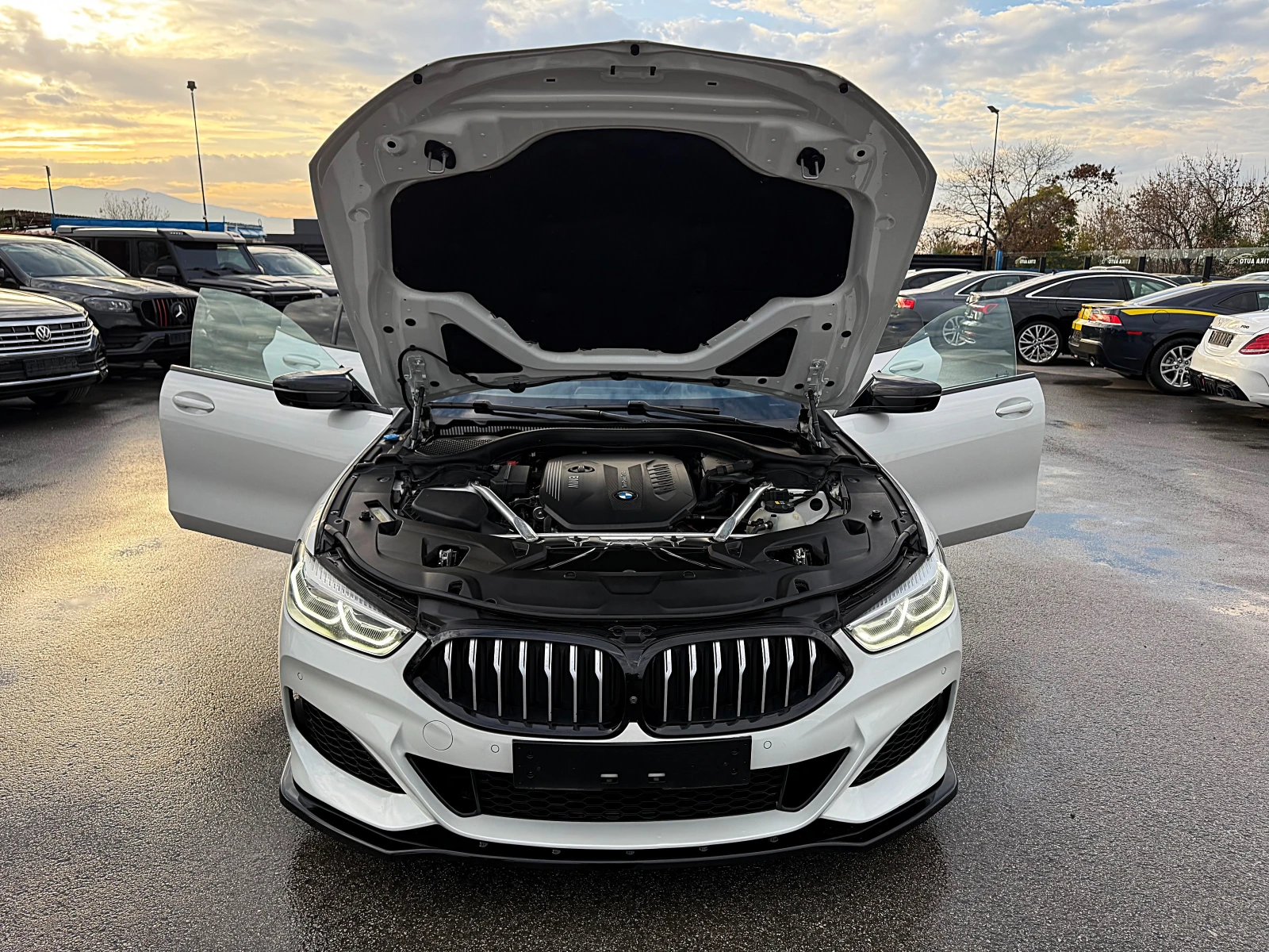 BMW 840 xDrive-4x4-PANORAMA-LAZER-VAKUM-HEAD UP-360KAMERI! | Mobile.bg   16