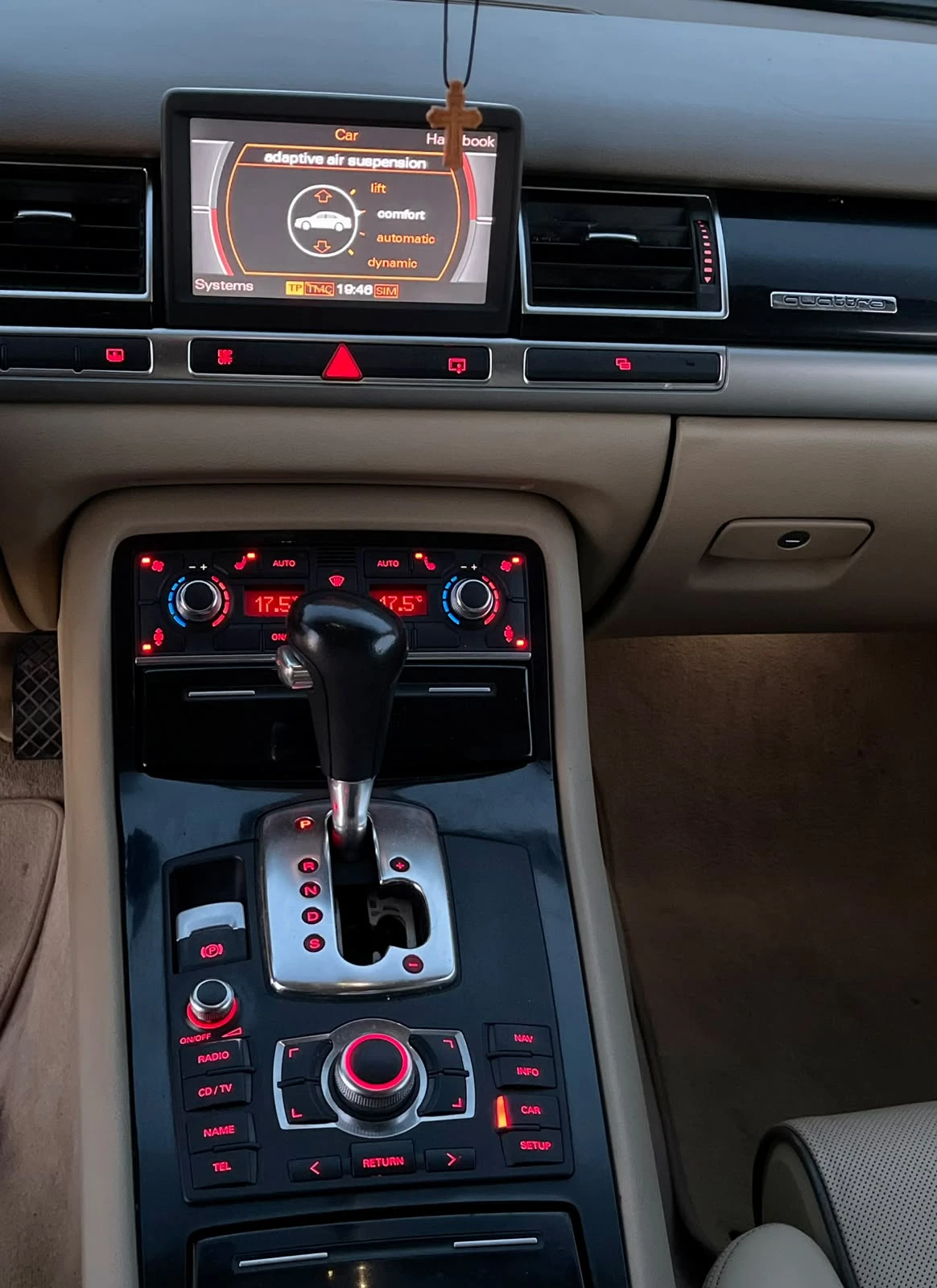 Audi A8 4.2i S Пакет/LPG/ Face, снимка 9 - Автомобили и джипове - 56388663