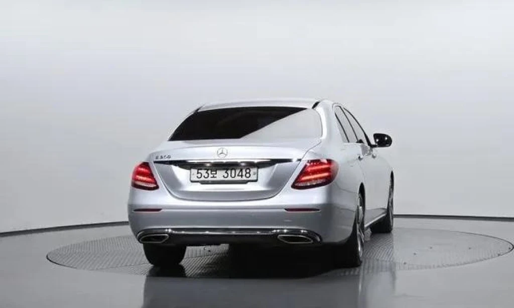 Mercedes-Benz E 300 66500км. - изображение 4