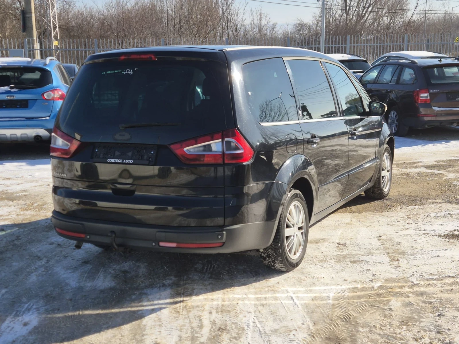 Ford Galaxy 2.0i 6+ 1 - изображение 4