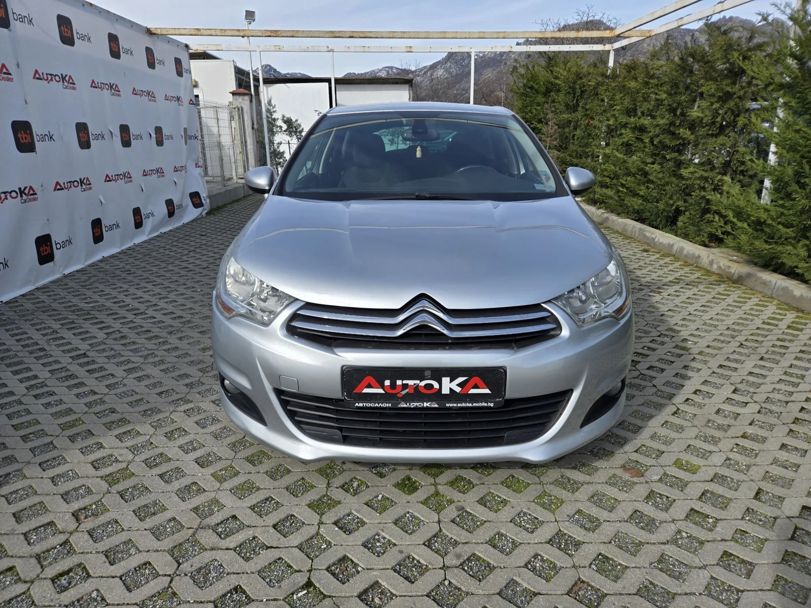 Citroen C4 1.6i-120кс= АВТОПИЛОТ= ПАРКТРОНИК= СЕРВ.ИСТОРИЯ