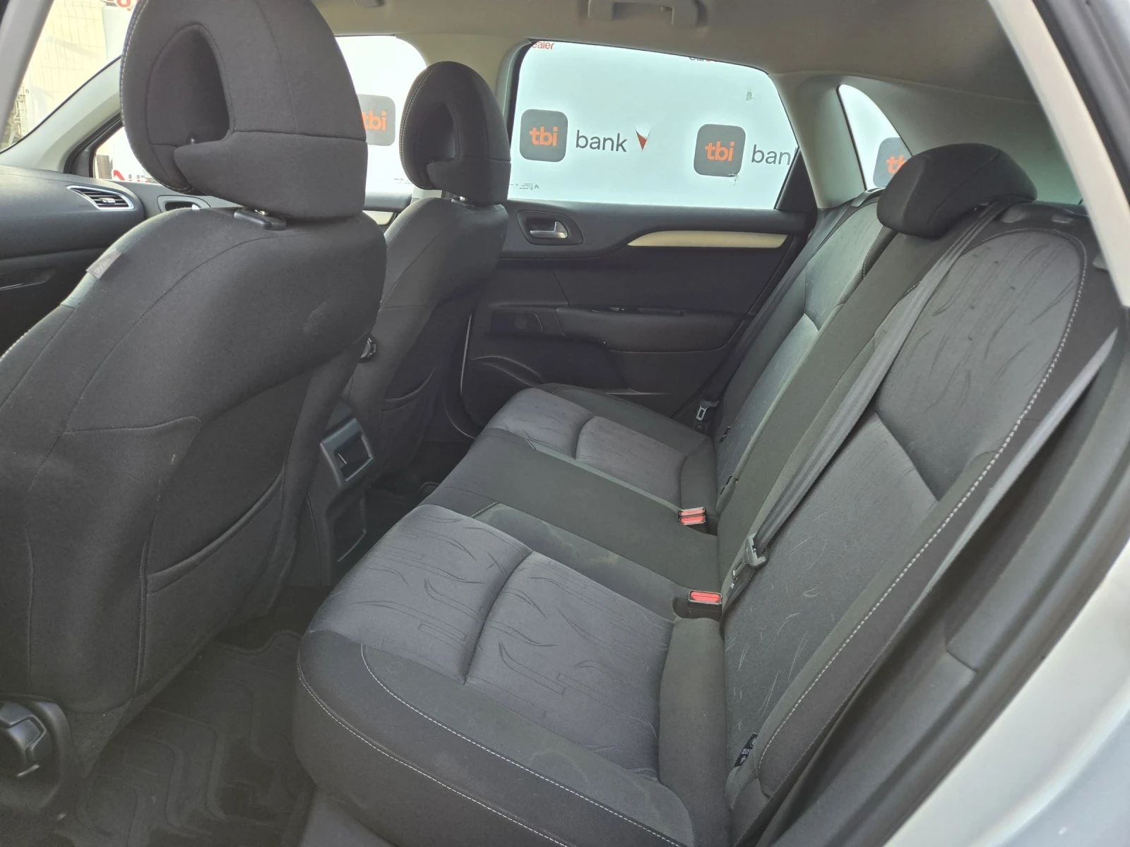 Citroen C4 1.6i-120кс= АВТОПИЛОТ= ПАРКТРОНИК= СЕРВ.ИСТОРИЯ - изображение 9