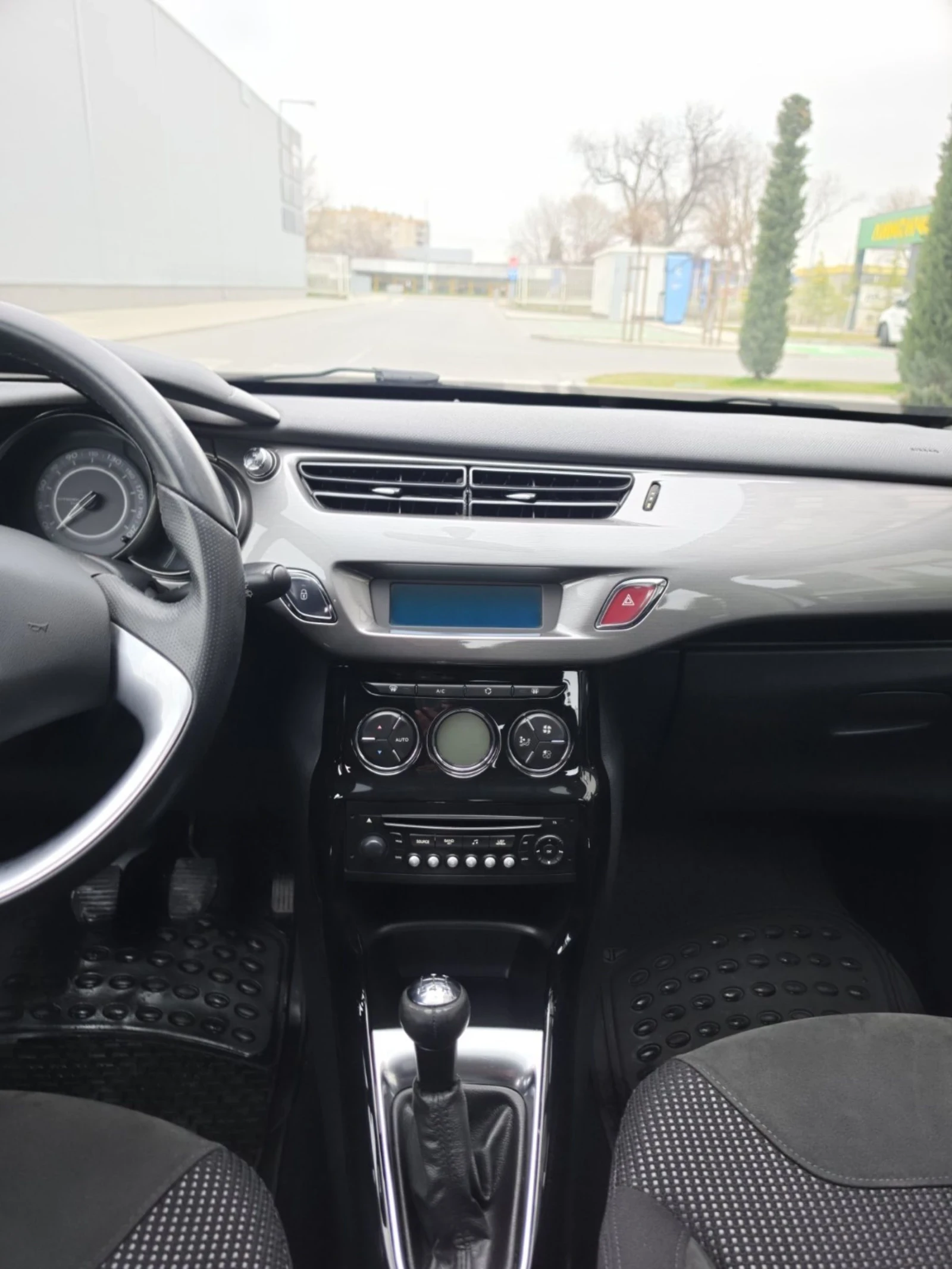 Citroen C3 1.4 HDI, снимка 8 - Автомобили и джипове - 53838610