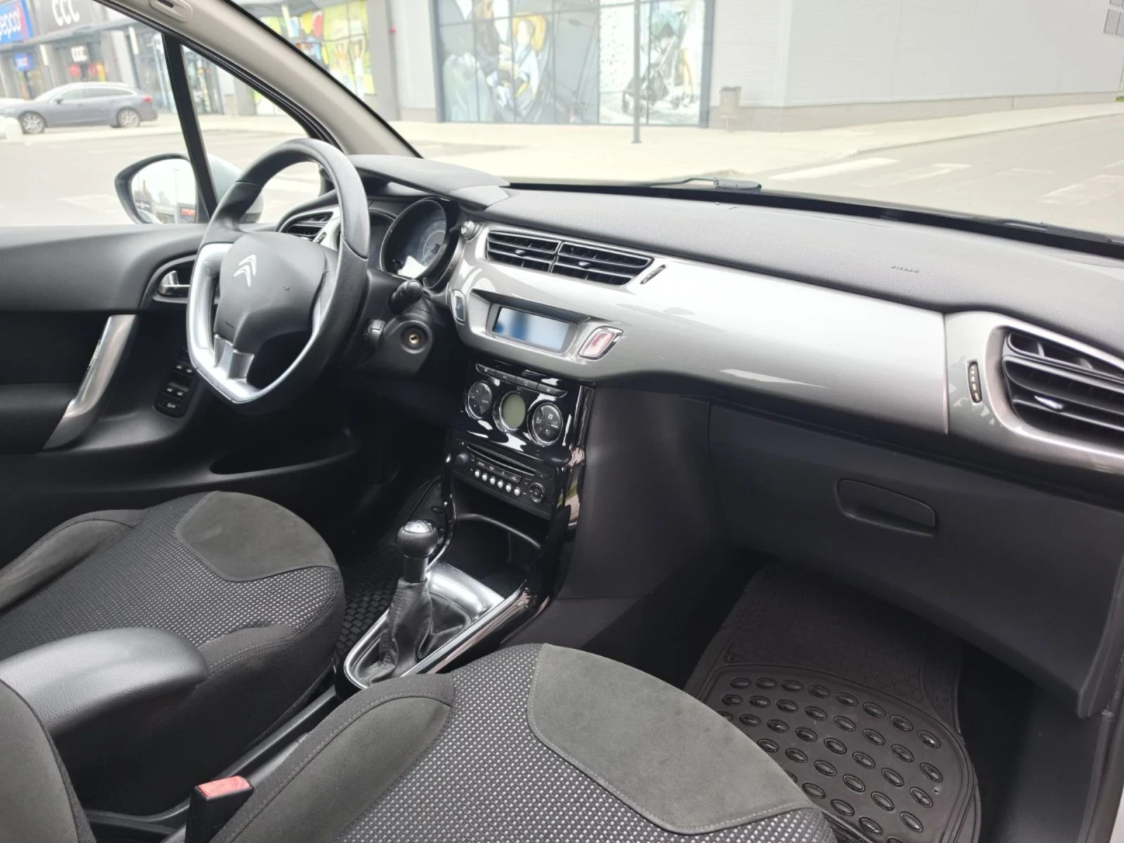 Citroen C3 1.4 HDI, снимка 13 - Автомобили и джипове - 53838610