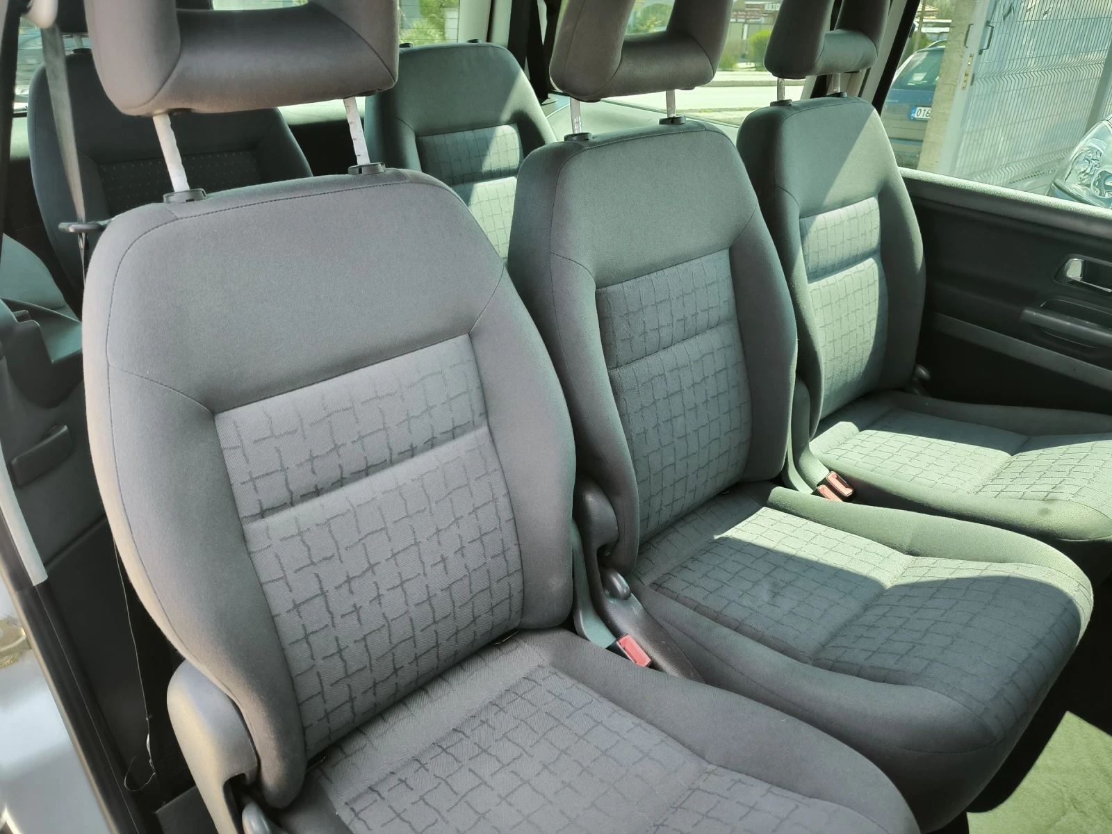 Seat Alhambra 1.8Т, снимка 11 - Автомобили и джипове - 54100248