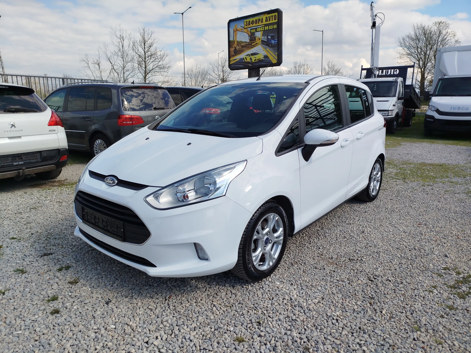 Ford B-Max 1.4ГАЗ-Евро-6, снимка 2 - Автомобили и джипове - 54158678