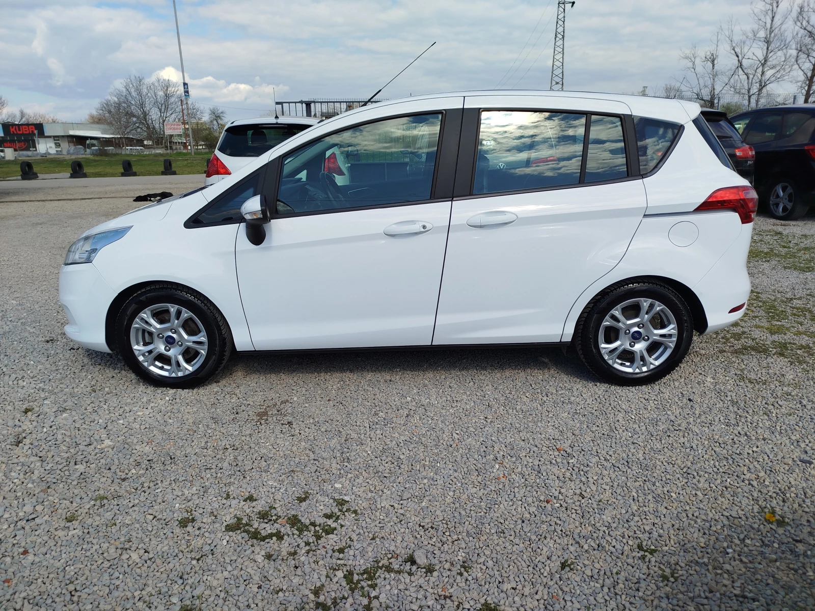 Ford B-Max 1.4ГАЗ-Евро-6, снимка 3 - Автомобили и джипове - 54158678