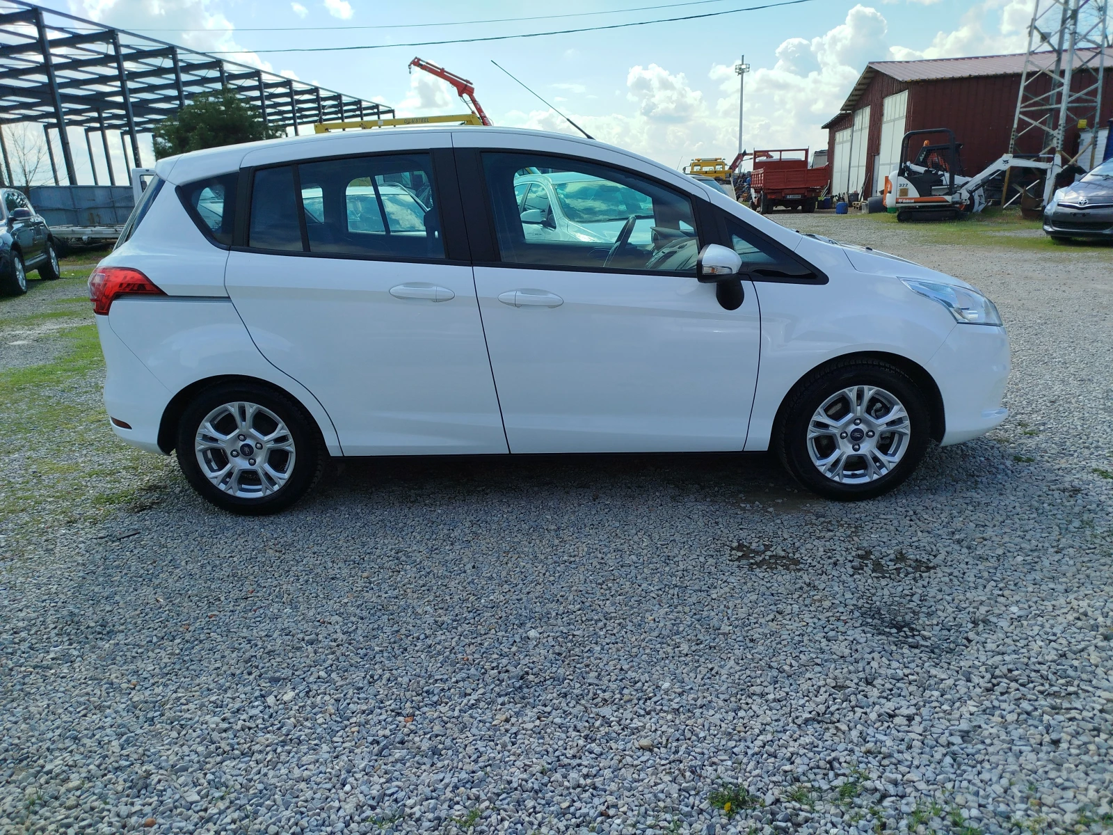 Ford B-Max 1.4ГАЗ-Евро-6, снимка 7 - Автомобили и джипове - 54158678