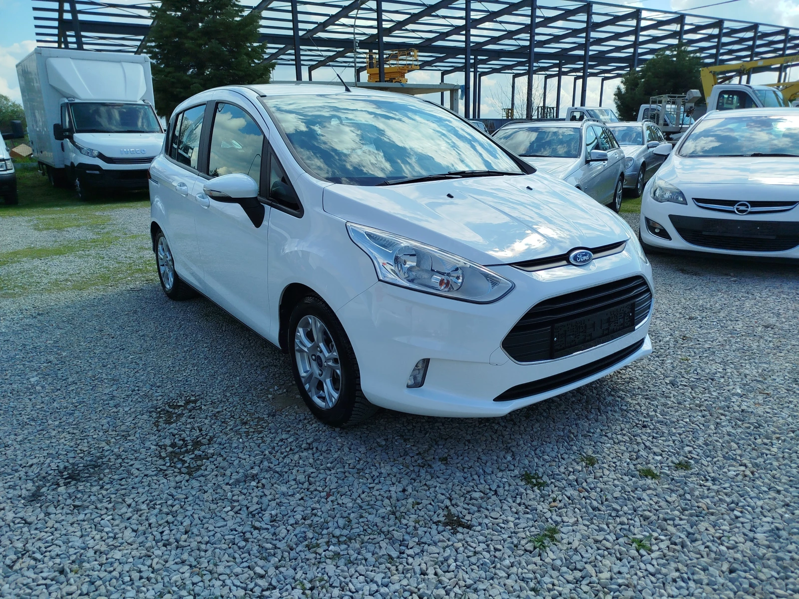 Ford B-Max 1.4ГАЗ-Евро-6, снимка 8 - Автомобили и джипове - 54158678