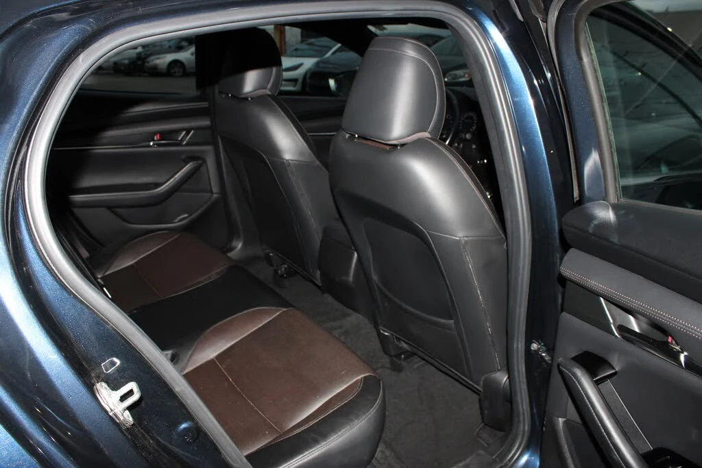 Mazda 3 AWD* ПОДГРЕВ* BOSE* 360* HEAD-UP* ШИБЕДАХ* М.TOЧКА, снимка 14 - Автомобили и джипове - 54373378