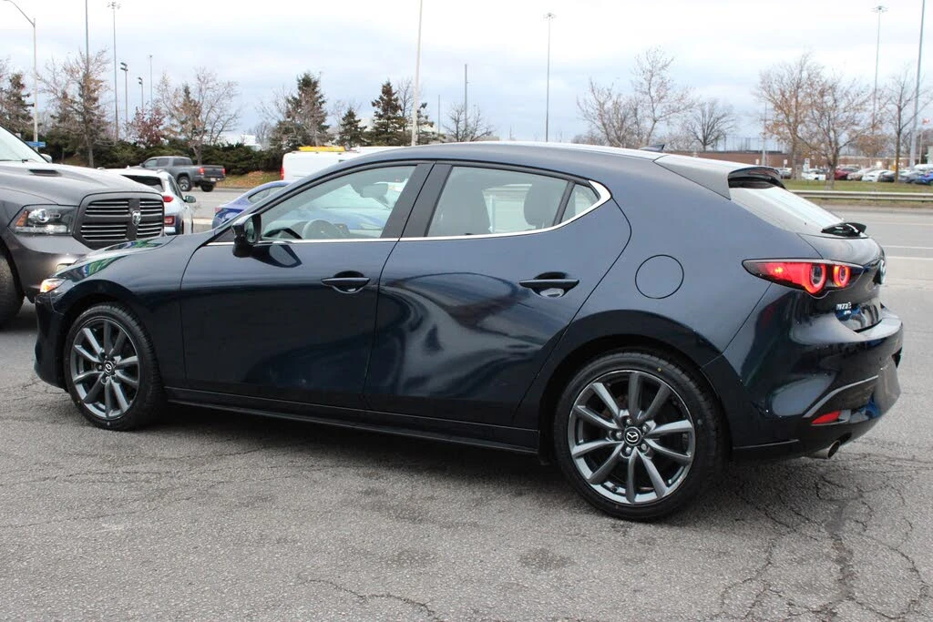 Mazda 3 AWD* ПОДГРЕВ* BOSE* 360* HEAD-UP* ШИБЕДАХ* М.TOЧКА, снимка 4 - Автомобили и джипове - 54373378