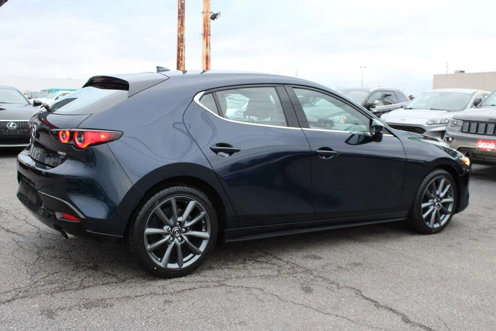 Mazda 3 AWD* ПОДГРЕВ* BOSE* 360* HEAD-UP* ШИБЕДАХ* М.TOЧКА, снимка 6 - Автомобили и джипове - 54373378