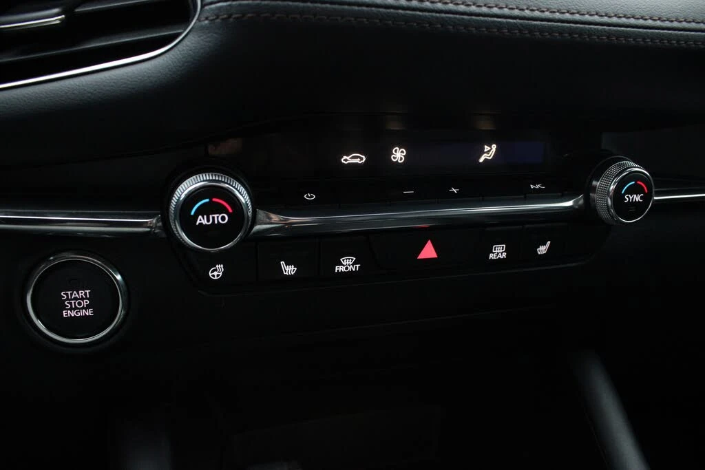 Mazda 3 AWD* ПОДГРЕВ* BOSE* 360* HEAD-UP* ШИБЕДАХ* М.TOЧКА, снимка 12 - Автомобили и джипове - 54373378