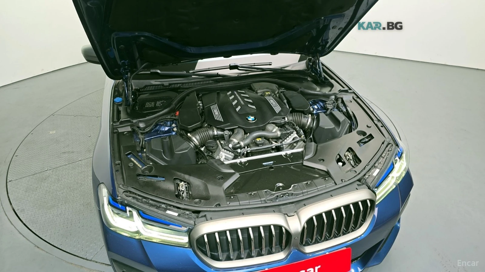 BMW 550 M* XDRIVE* LASER* DISTRONIC* ОБДУХВАНЕ* 360* , снимка 17 - Автомобили и джипове - 54569691