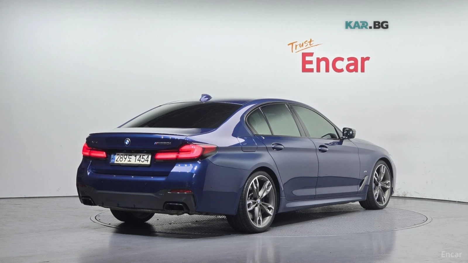 BMW 550 M* XDRIVE* LASER* DISTRONIC* ОБДУХВАНЕ* 360* , снимка 3 - Автомобили и джипове - 54569691