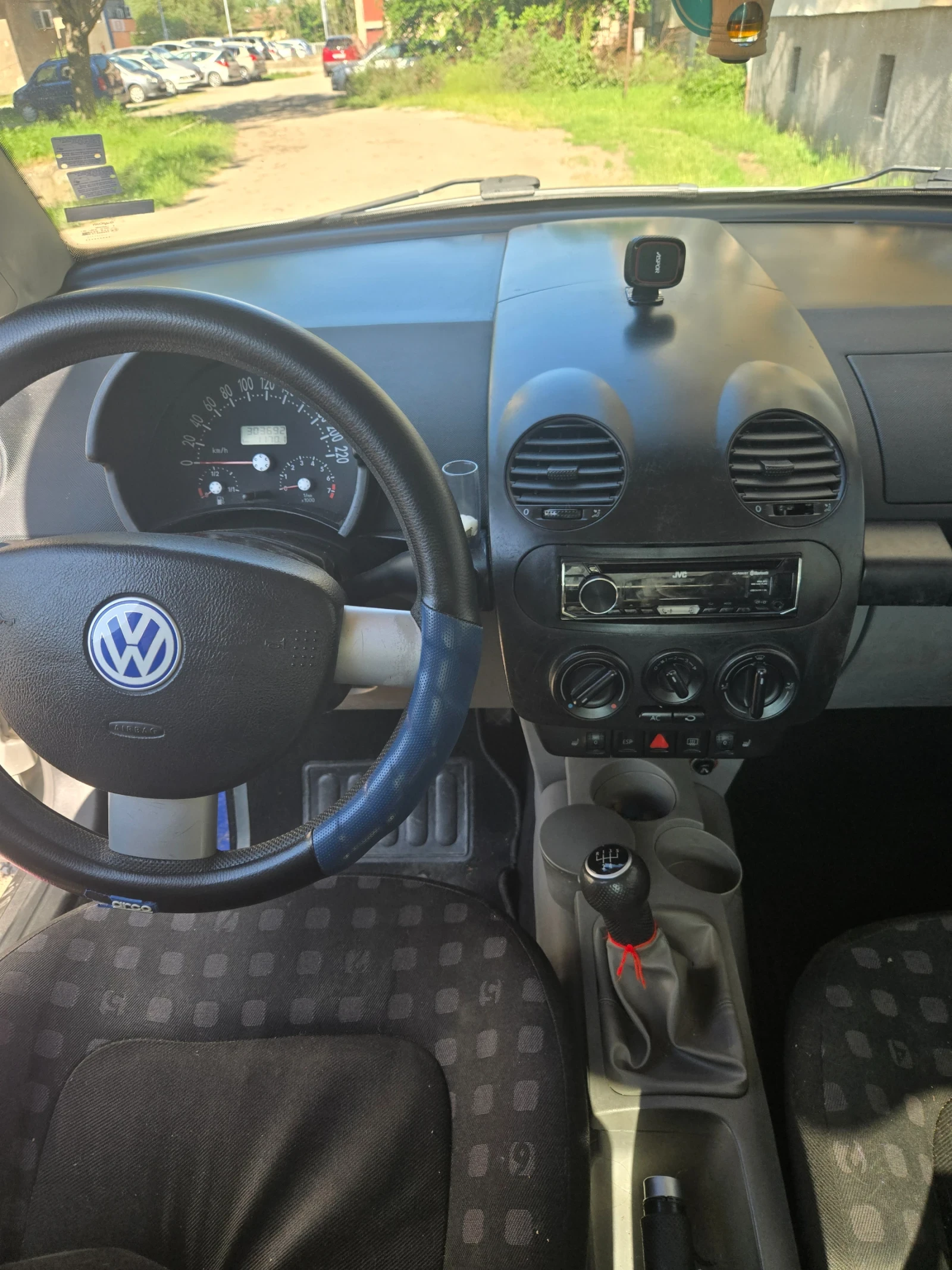 VW Beetle, снимка 8 - Автомобили и джипове - 54668883
