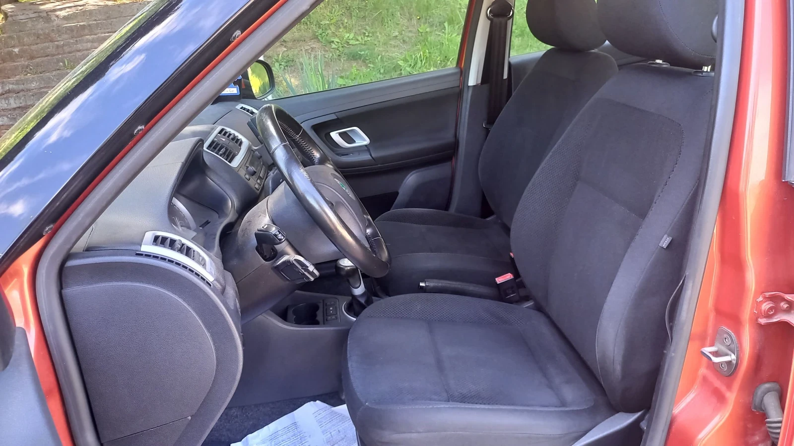 Skoda Fabia 1.9tdi 105к.с , снимка 9 - Автомобили и джипове - 54724071